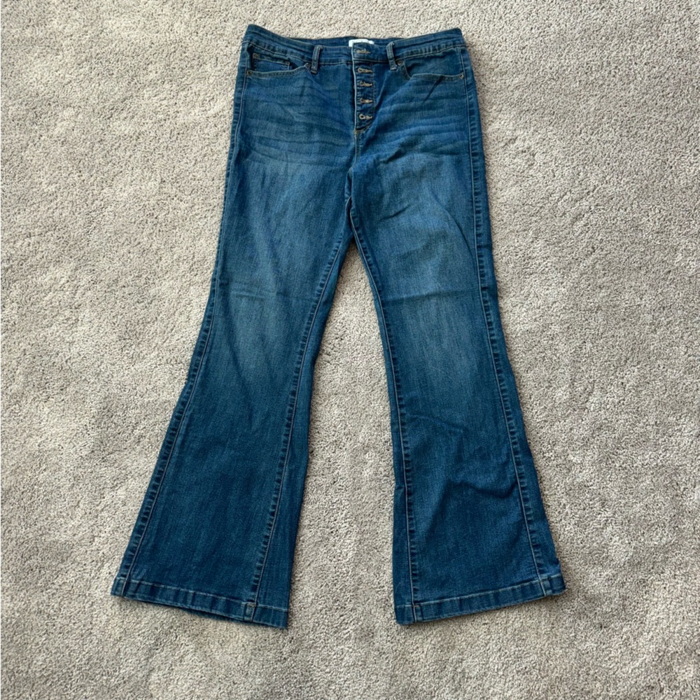 Sofia Vegara Melisa Flare Jeans - Size 12 Short